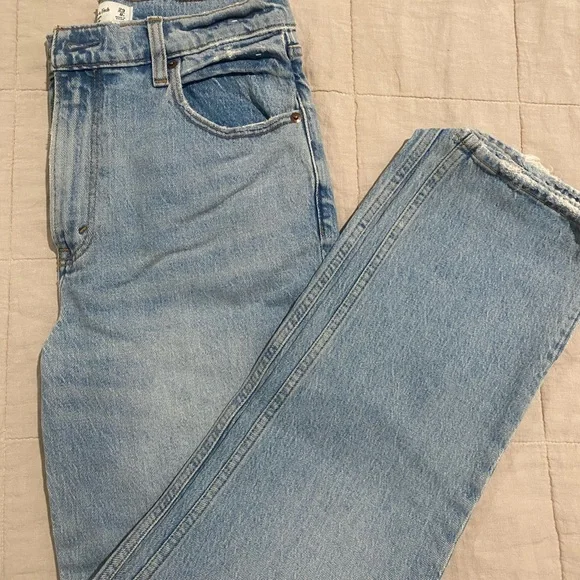 Abercrombie & Fitch 90’s ultra high rise jean - Picture 3 of 5